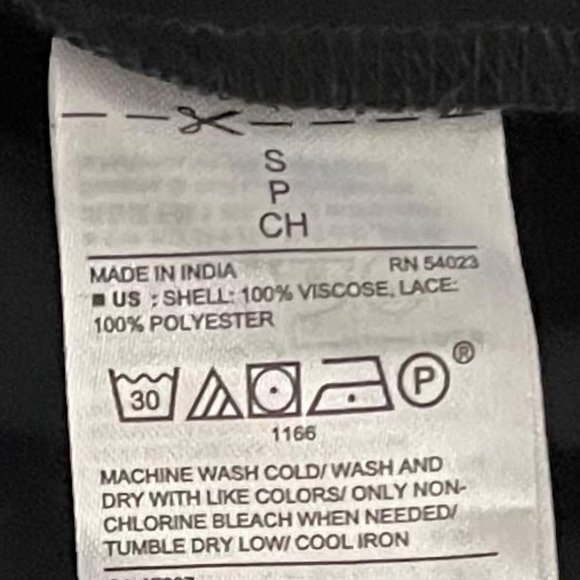 Old Navy Small Long Lace Crochet Sleeve Crewneck Shift Dress NEW WITH TA… - Picture 9 of 9